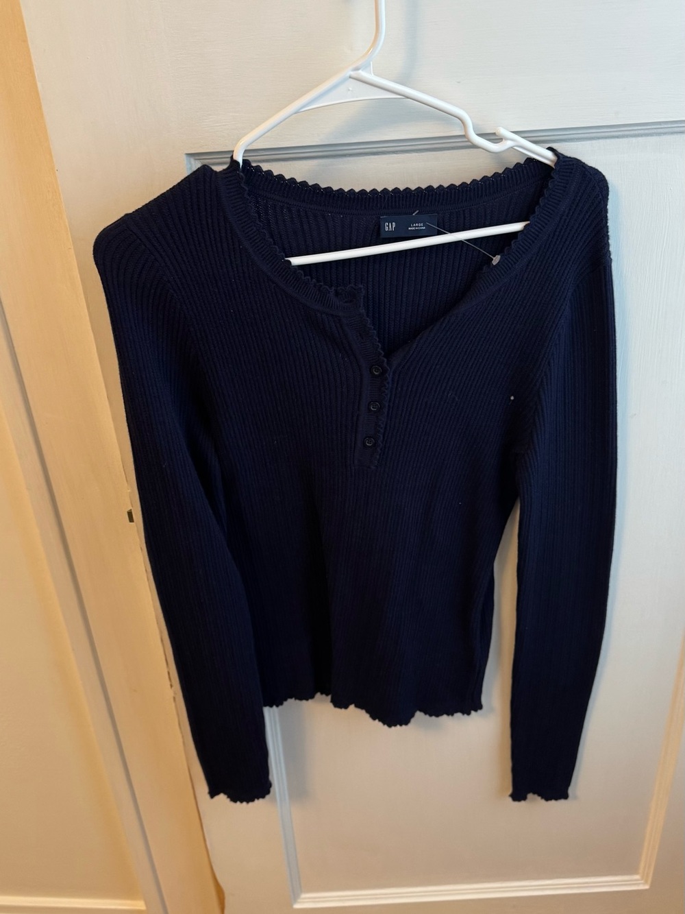 GAP Women's Navy Ribbed Long-Sleeve Henley Top